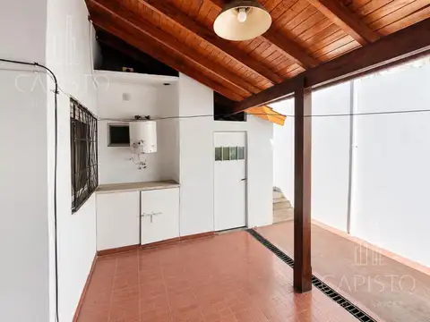 Depto Tipo Casa en Venta con 1 cocheras