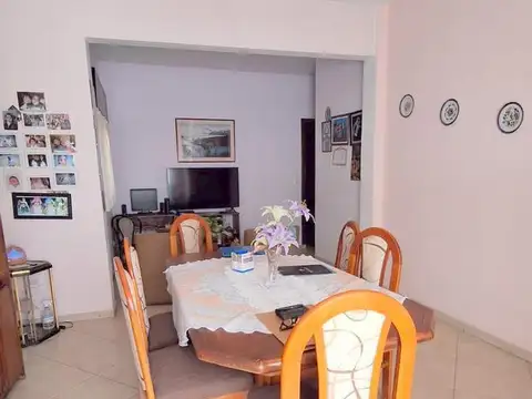 Casa 3 ambientes con 2 baños