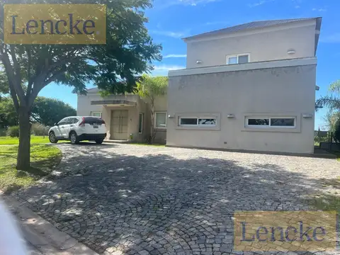Casa en Albanueva