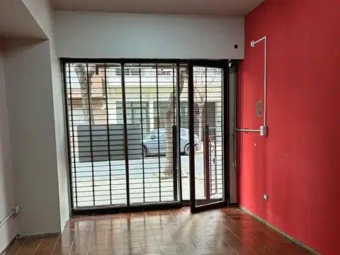 Local en Alquiler en República De La Sexta, $ 390.000