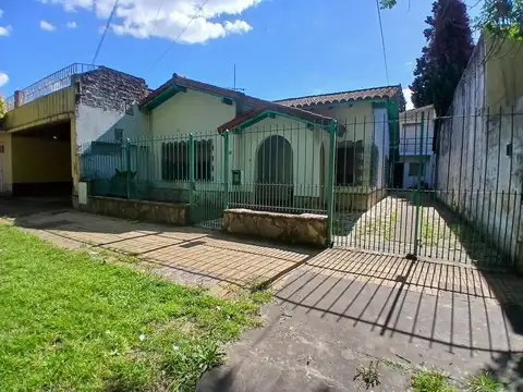 VENTA CHALET Y DPTO EN LOMAS DE ZAMORA/Oportunidad