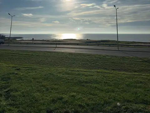 Depto Tipo Casa en Venta al Este