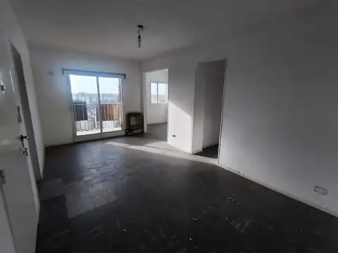 Av. Gral. Paz 15200, Piso 14