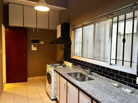 Departamento en Alquiler con 1 cocheras