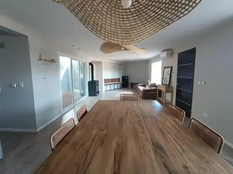 Casa en venta - 4 Dormitorios 5 Baños - Pinamar
