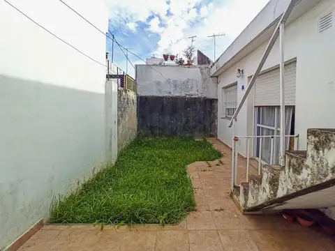 Casa en Venta en Lisandro De La Torre, USD 58.000