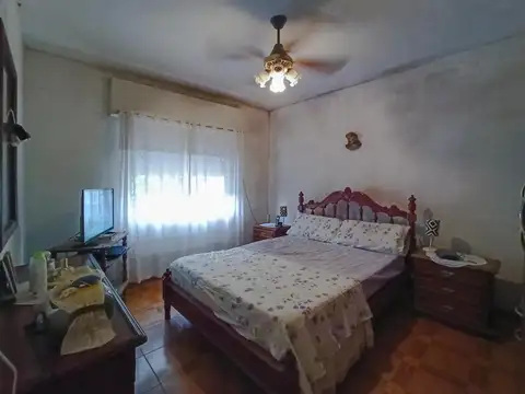 Pasillo con 2 dormitorios con patio y terraza