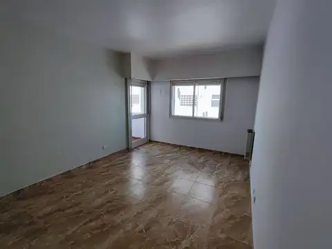 Alquiler depto 4 amb refaccionado con cochera