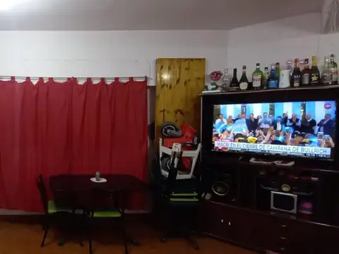 Depto Tipo Casa 2 ambientes con 1 baño