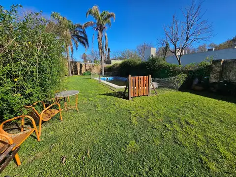 CANDELARIA 1600 VENTA CASA 3 DORMITORIOS CON JARDIN