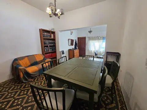 CANDELARIA 1600 VENTA CASA 3 DORMITORIOS CON JARDIN