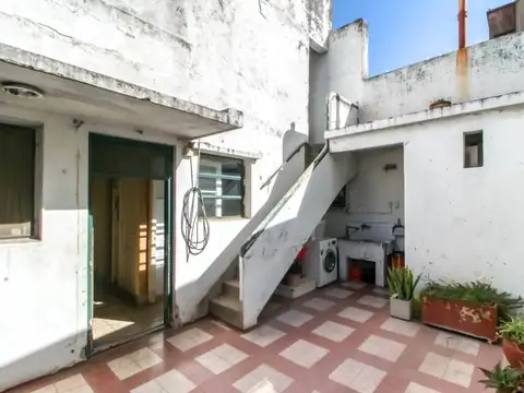 Depto Tipo Casa en Venta 60 años