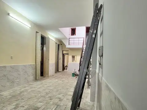 Depto Tipo Casa en Alquiler de 5 ambientes