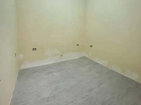 Depto Tipo Casa 5 ambientes con 1 baño
