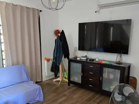 Casa 3 ambientes con 2 baños