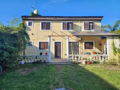 CASA EN VENTA CITY BELL 2 DORMITORIOS Y PARQUE