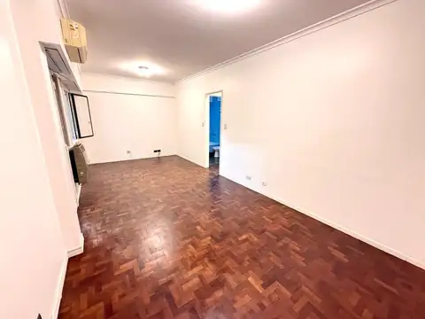 Monoambiente con cocina separada en Colegiales