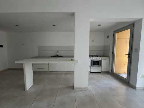 Depto Tipo Casa en Alquiler de 2 ambientes