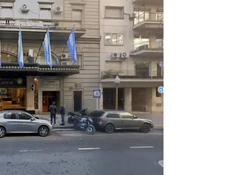 Venta 3 AMBIENTES EN AV. ALVEAR RECOLETA