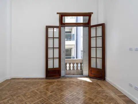 Avenida Luis María Campos 1100, Piso 2