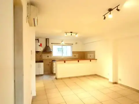 DEPARTAMENTO 2 AMBIENTES VENTA PIÑEYRO CENTRO