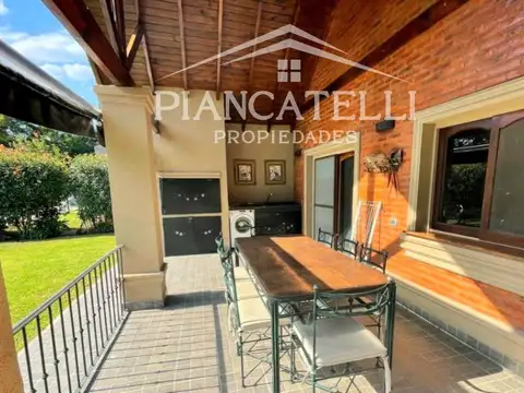 Casa en Venta de 4 dormitorios
