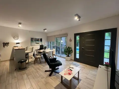 Casa en Venta en Manuel Alberti, USD 115.000