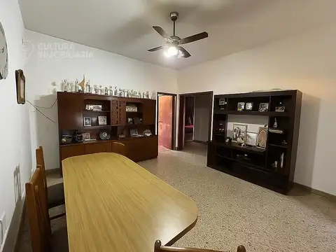 Casa 3 ambientes con 1 baño