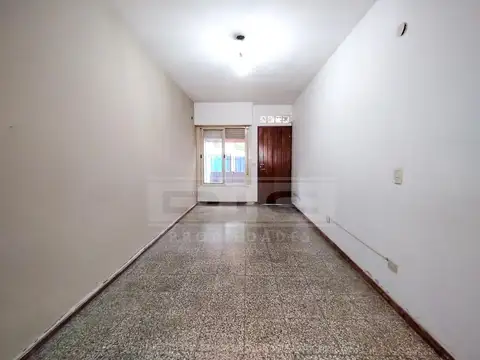 Bouchard al 2500 entre Jose Maria Paz y Jonas Salk