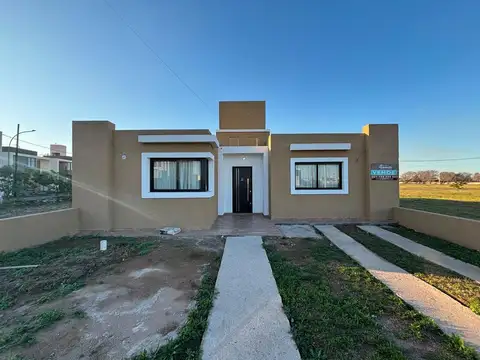 CASA VENTA 2 DORMITORIOS VALLE CERCANO APTA CREDITO