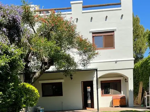 Linda casa en Fisherton