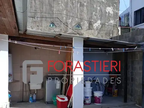 Depto Tipo Casa en Venta al Sudeste