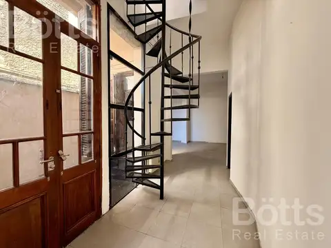 Depto Tipo Casa 5 ambientes con 2 baños