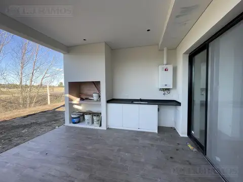 Casa en Venta en Vila Marina II, USD 295.000