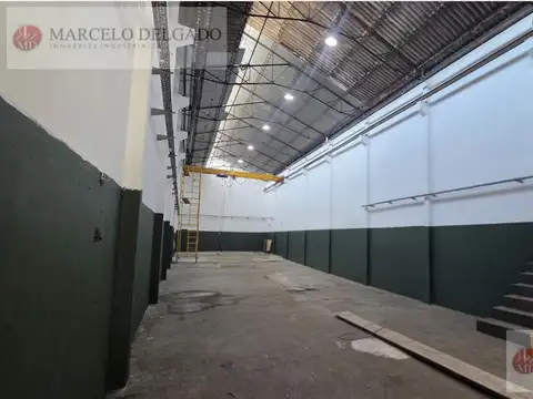 Depósito - galpón de  450 m2 - Avellaneda - ALQUILER