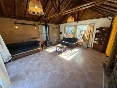 Casa 4 ambientes con 1 baño