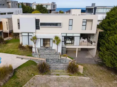 Casa en Venta en Carilo, USD 700.000