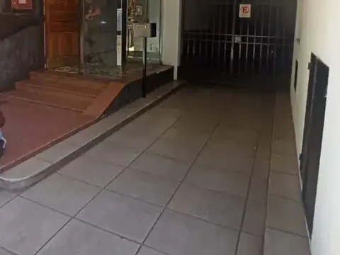 OPORTUNIDAD  DEPTO. 1 AMB.- EN RAMOS MEJIA