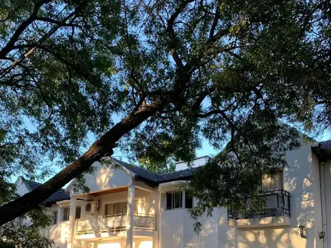 LAS DELICIAS VENTA CASA 8 DORMITORIOS