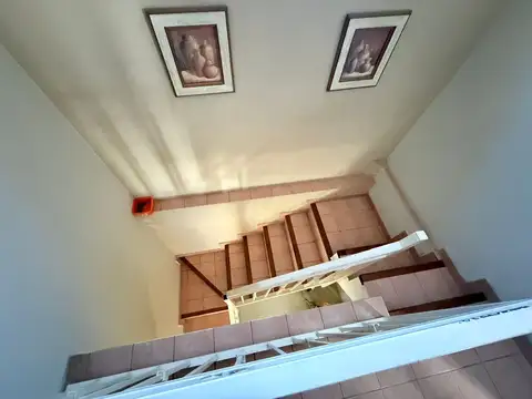Se vende Casa Multifamiliar 6 AMBIENTES Ituzaingó Norte