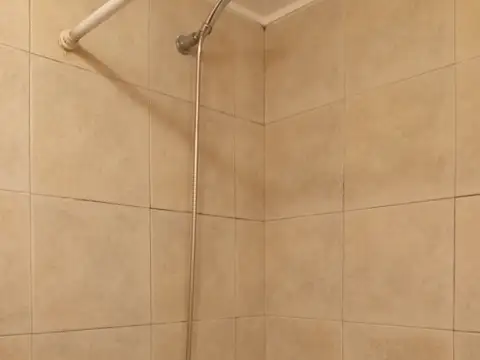 Azcuénaga 1100, Piso 2