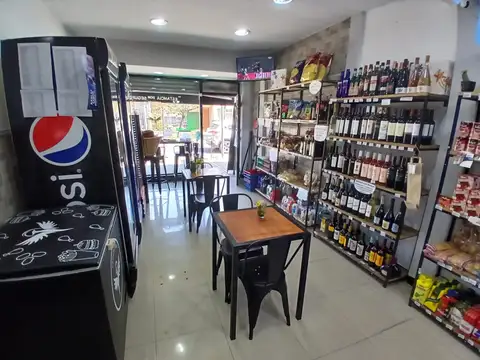VENTA DE FONDO DE COMERCIO FUNCIONANDO (FIAMBRERIA Y VINOTECA)