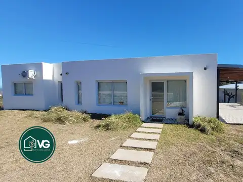 Moderna casa a estrenar en Huerta Grande Parque, Córdoba
