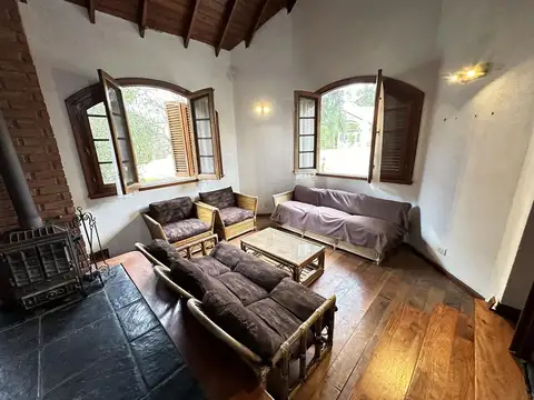 Casa en alquiler en Country Club El Bosque, Campana - 5 Ambientes