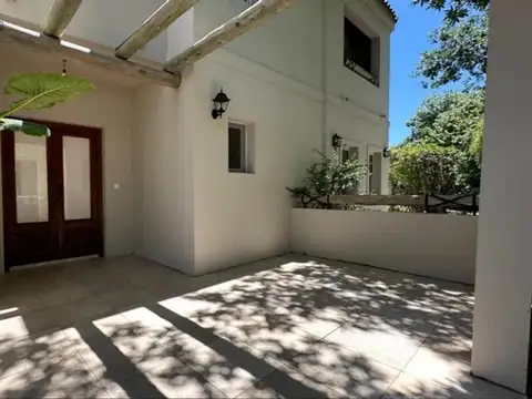 Casa en Venta en Villa Rosa, USD 390.000