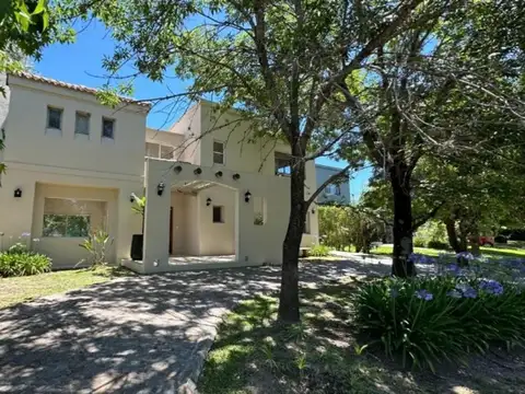 Casa a la venta en Pilar