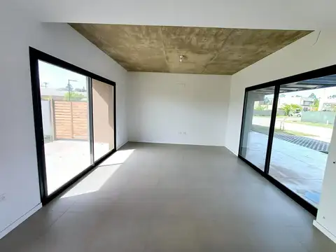Casa en Venta al Oeste