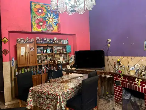 Casa 4 ambientes con 1 baño