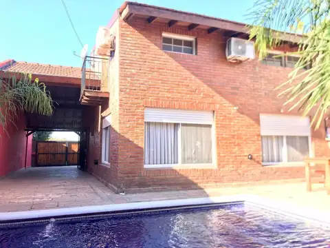 VENTA CASA 4 AMBIENTES CON PILETA PABLO NOGUES