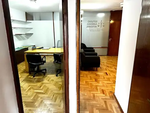 Oficina en Venta 56 años